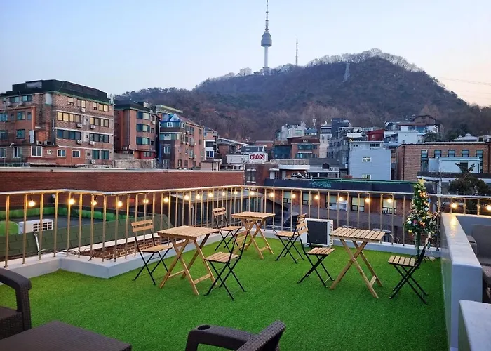 旅馆 Cave Myeongdong *