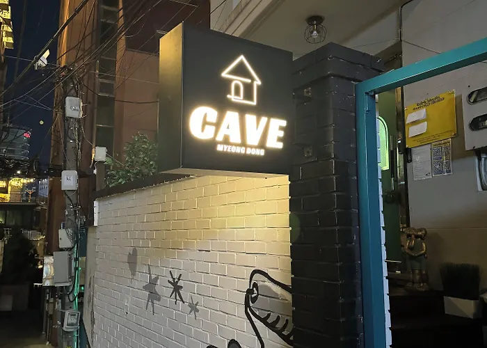 Hostel Cave Myeongdong *