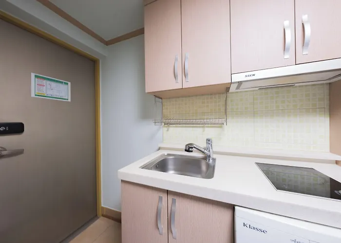 Hostel Cave Myeongdong *