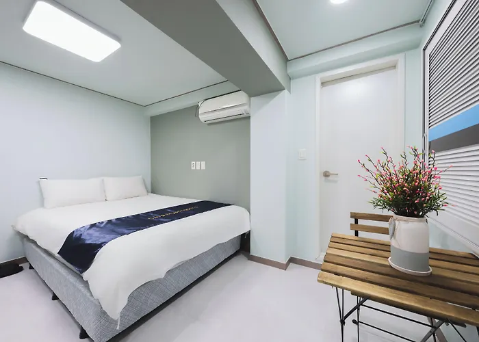 Cave Myeongdong Hostel Seul